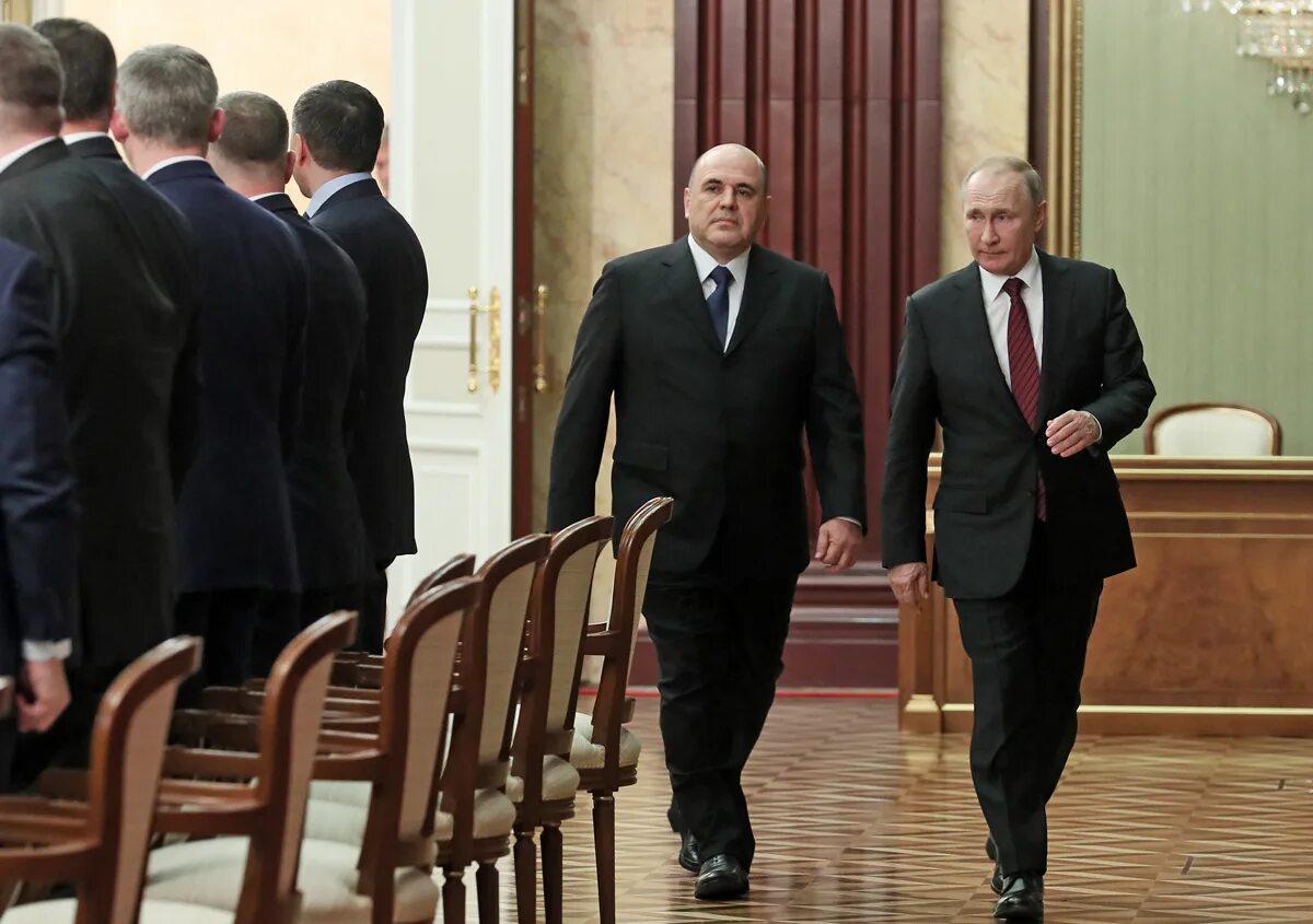 Смена премьер министра. Смена премьер министра. Смена премьер министра. Смена премьер министра. Катин-ярцев.