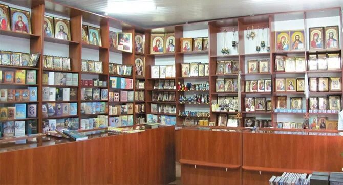 новодевичий монастырь церковная лавка. иконная лавка сретенского монастыря. иконная лавка покровского монастыря в москве. сретенский монастырь книжная лавка. сретенский монастырь книжная лавка.