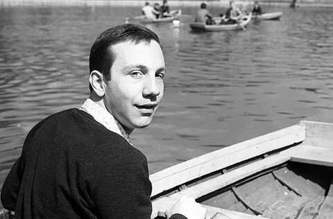 Почему крамаров уехал в америку