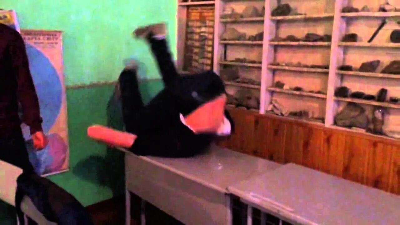 Школьники приколы видео. Школьники приколы видео