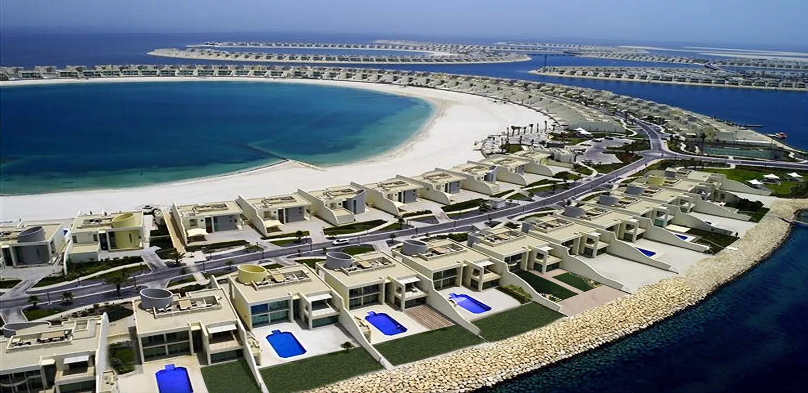 манама бахрейн. искусственный остров аль марджан. королевский бахрейн.