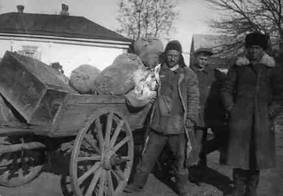 кризис хлебозаготовок 1927 плакат. хлебозаготовительный кризис 1927. причины кризиса хлебозаготовок в 1927. хлебозаготовительный кризис 1927. кризис хлебозаготовок.