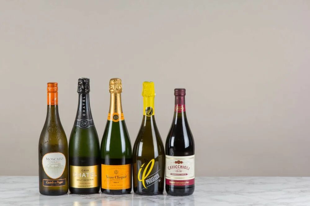 Шампанское кава. Просекко с птичкой на этикетке. Просекко cava. Просекко cava. Кава просекко шампанское.