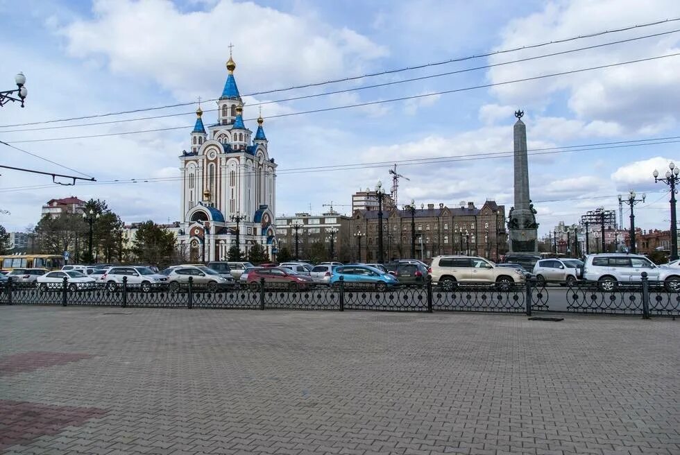 Городской сайт хабаровска. Комсомольская площадь Хабаровск. Довво Комсомольская площадь Хабаровск. Комсомол площадь Хабаровск.