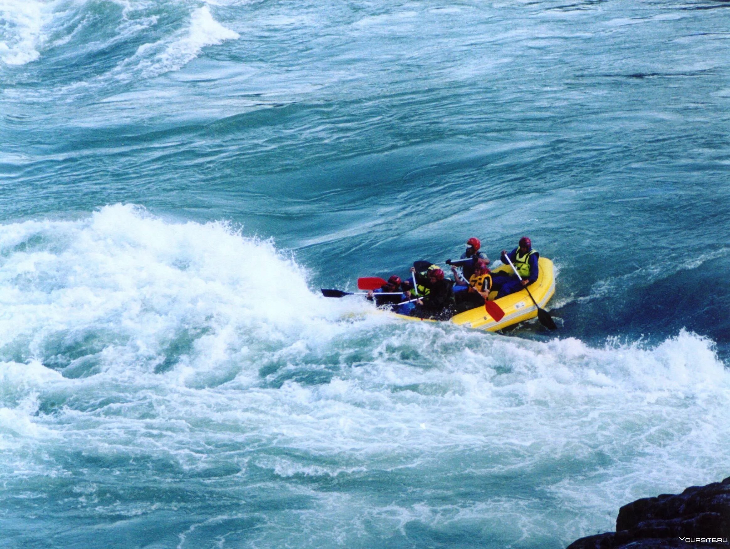 Моторафтинг горный алтай. Моторафтинг катунь. Моторафтинг камышлинский водопад. Моторафтинг по катуни горный алтай. Моторафтинг по реке катунь.