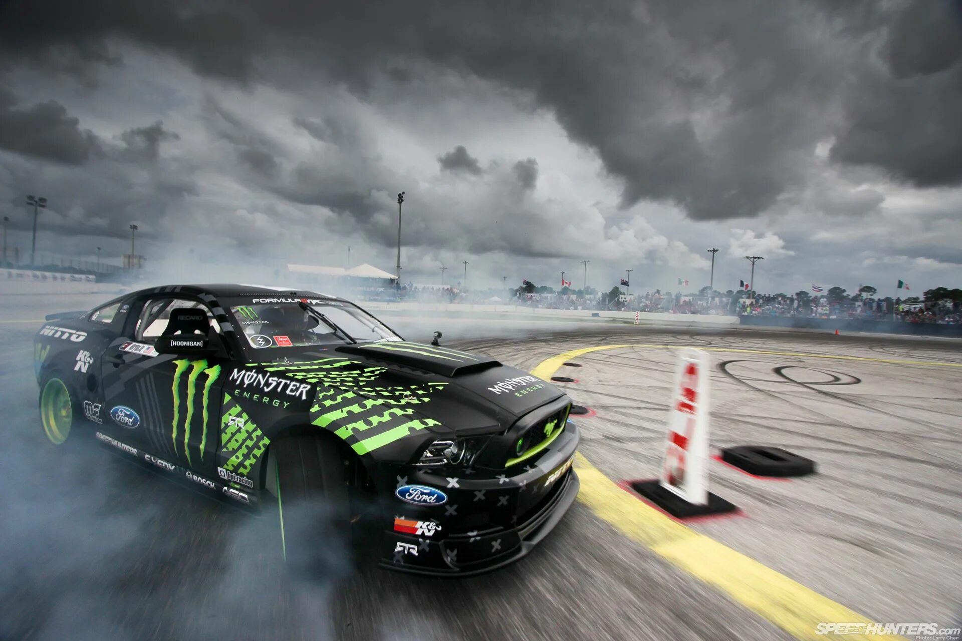 Monster Energy Ford Mustang RTR. Форд Мустанг дрифт. Ford Mustang Drift Monster Energy. Мустанг РТР Монстер. Drifting racer