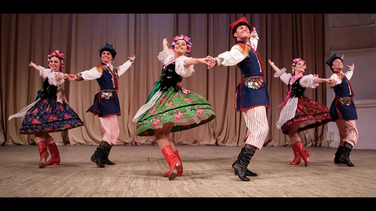 Полька круг. Польский танец краковяк. Лявониха белорусский народный танец. Бульба белорусский народный танец. Полька круг.