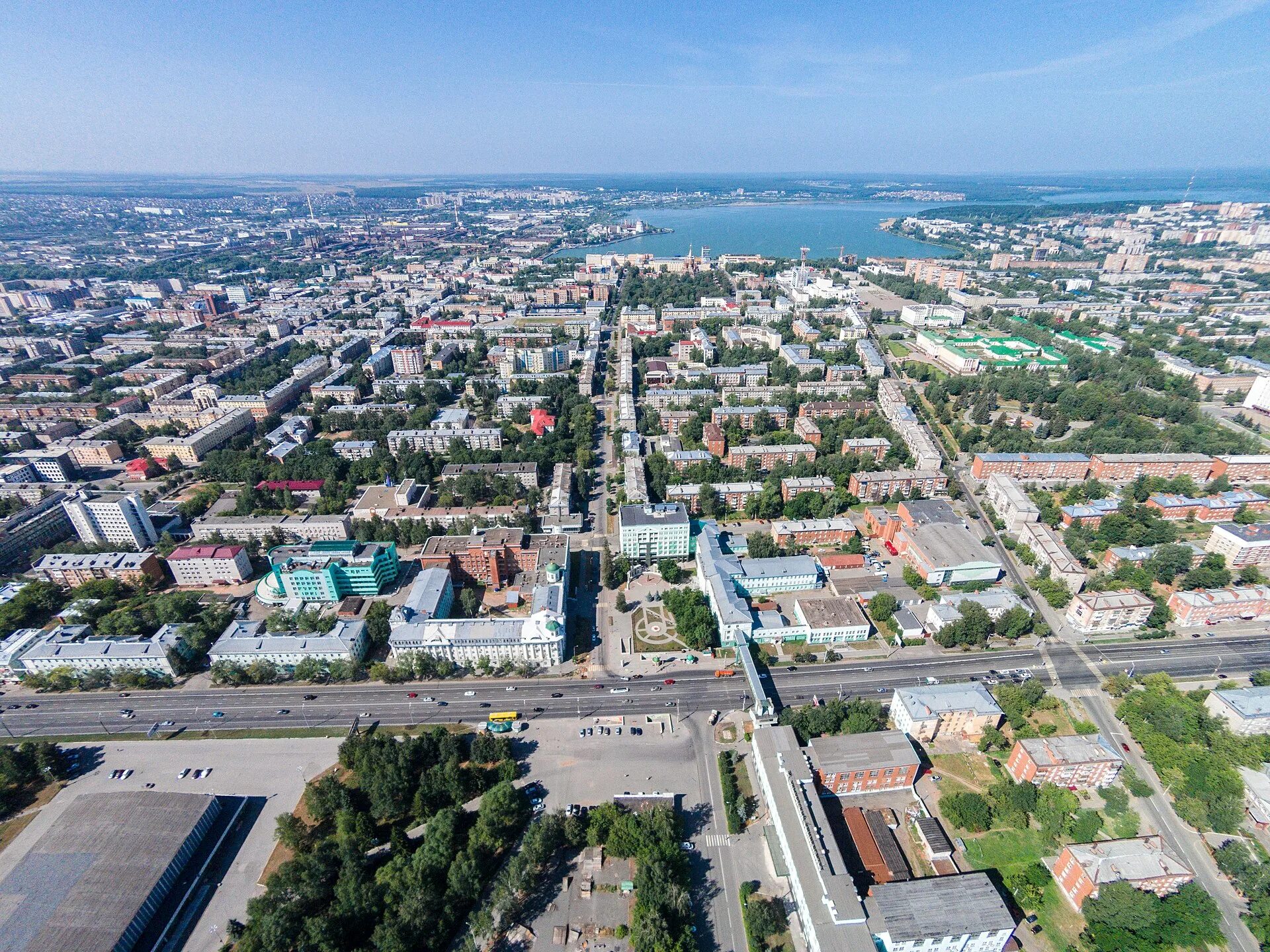 Городские сайты ижевска. Удмуртия город Ижевск. Столица Удмуртской Республики город. Ижевск сверху. Ижевск центр города.