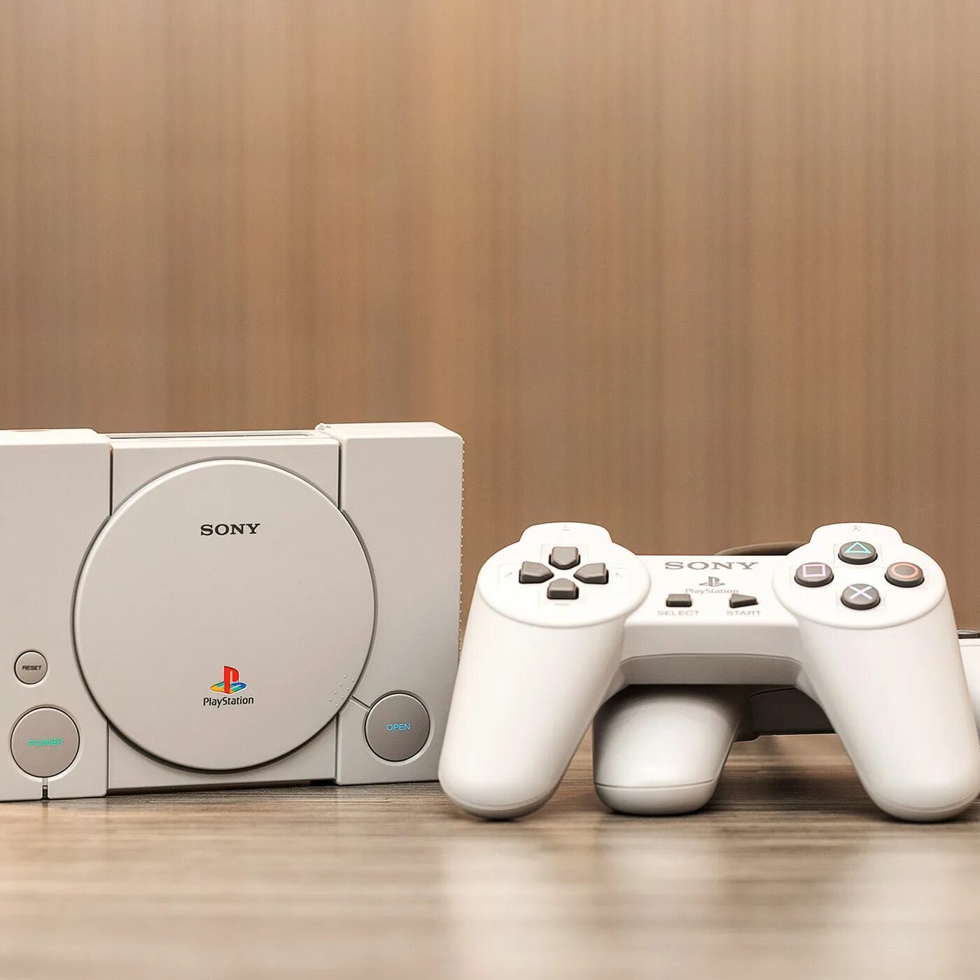 Sony 1 купить в москве. Плейстейшен 1 Классик. Sony PS Classic. Консоль PLAYSTATION 1. Плейстейшен 1 переиздание.