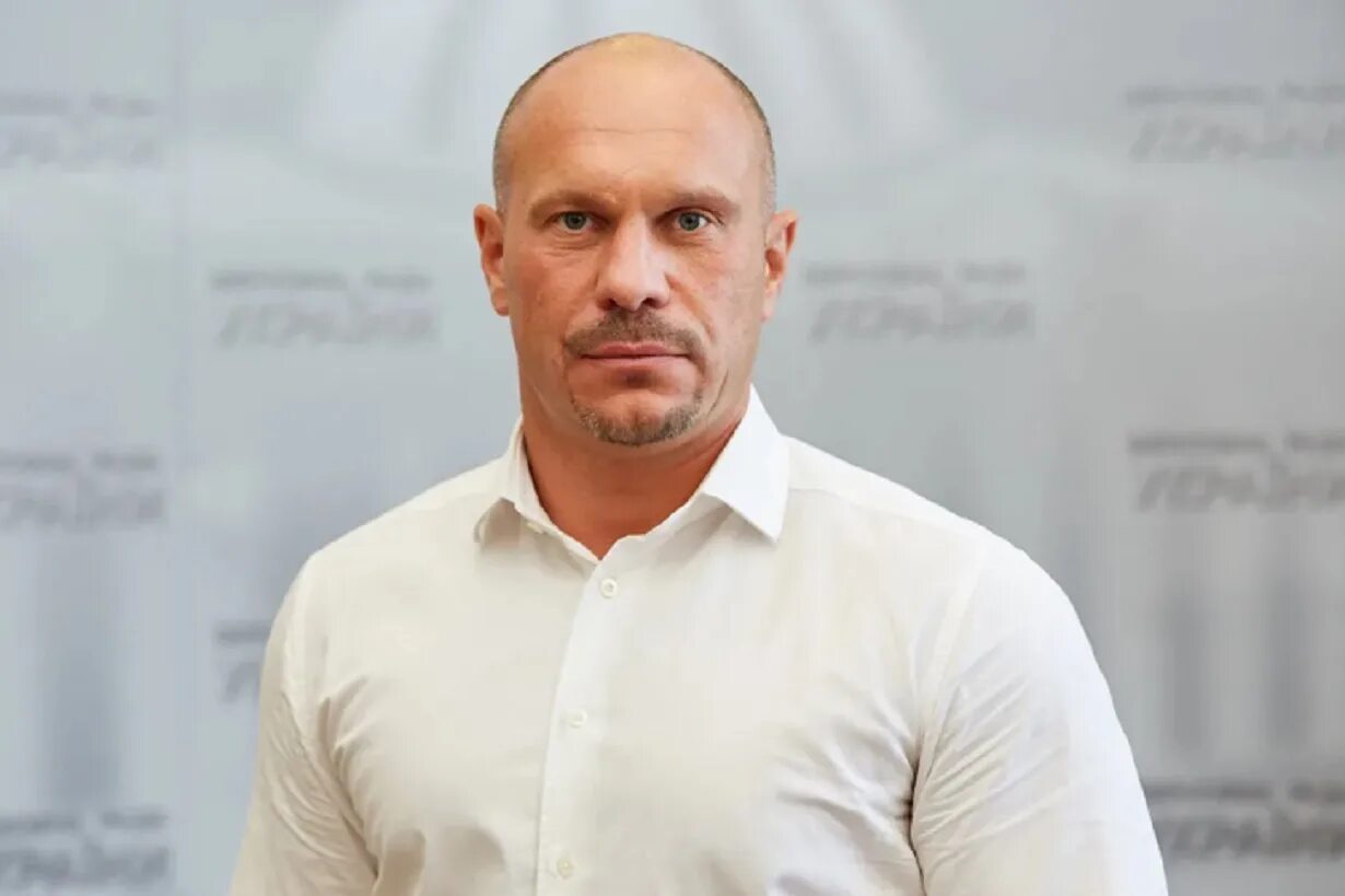Кива рада. Депутат рады кива. экс-депутат верховной рады украины илья кива.