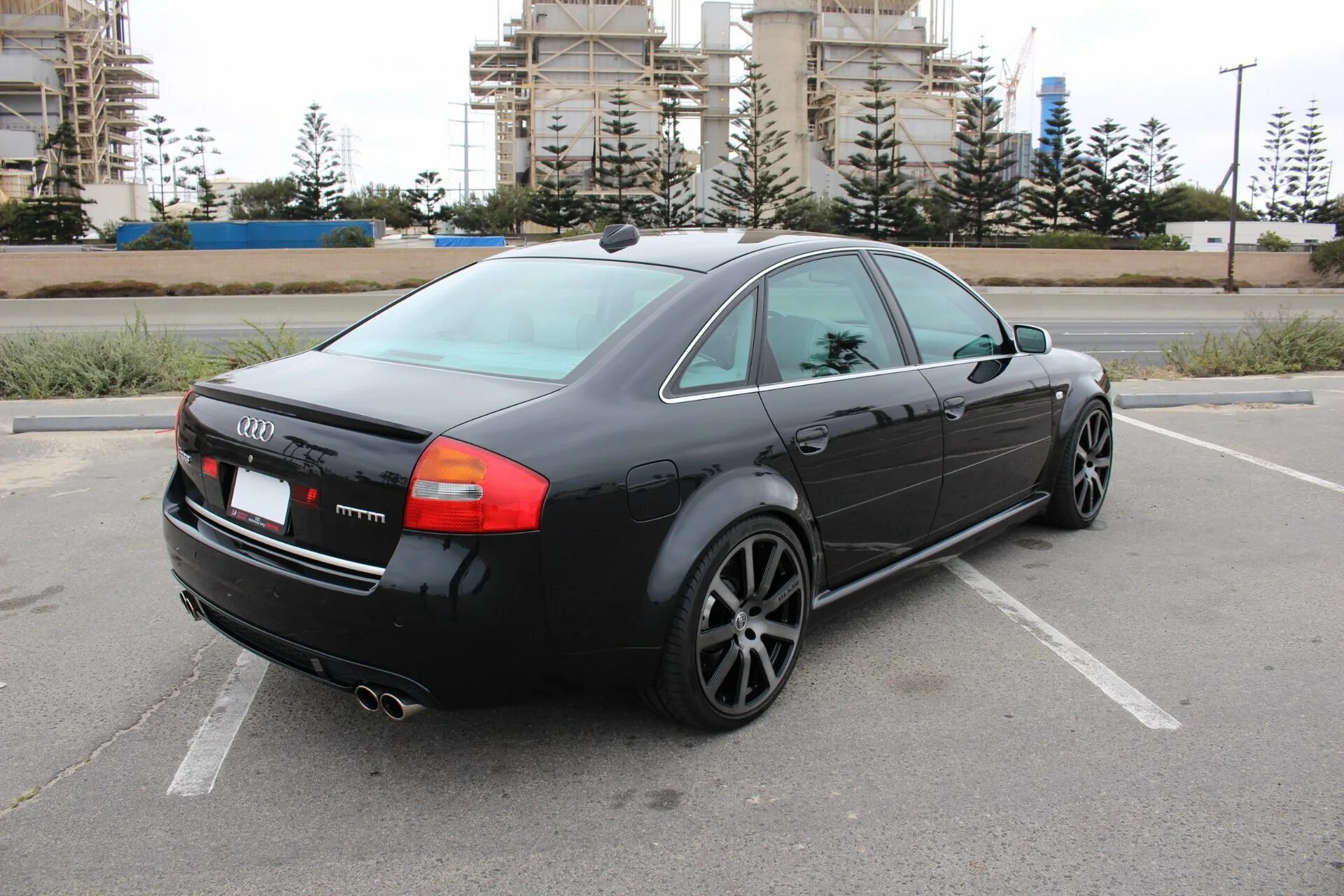 Диски на а6 с5. Audi a6 c5 черная. Audi a6 c5 бункер. Ауди а6 с5 черная r17. Audi a6 c5 на стиле.
