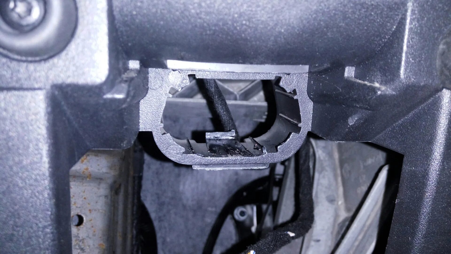 Obd2 для форд s-max. Разъём обд форд мондео 4. Opel corsa d диагностический разъем. Obd разъем форд мондео 4. Разъем обд мондео 4.