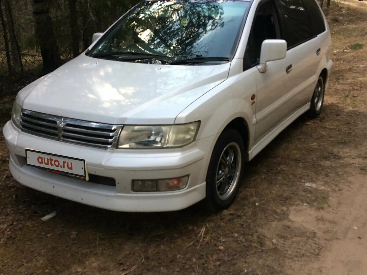 Mitsubishi chariot grandis 1999. Ммс шариот. Ммс шариот. Митсубиси шариот 1993. Mitsubishi chariot grandis о машине.