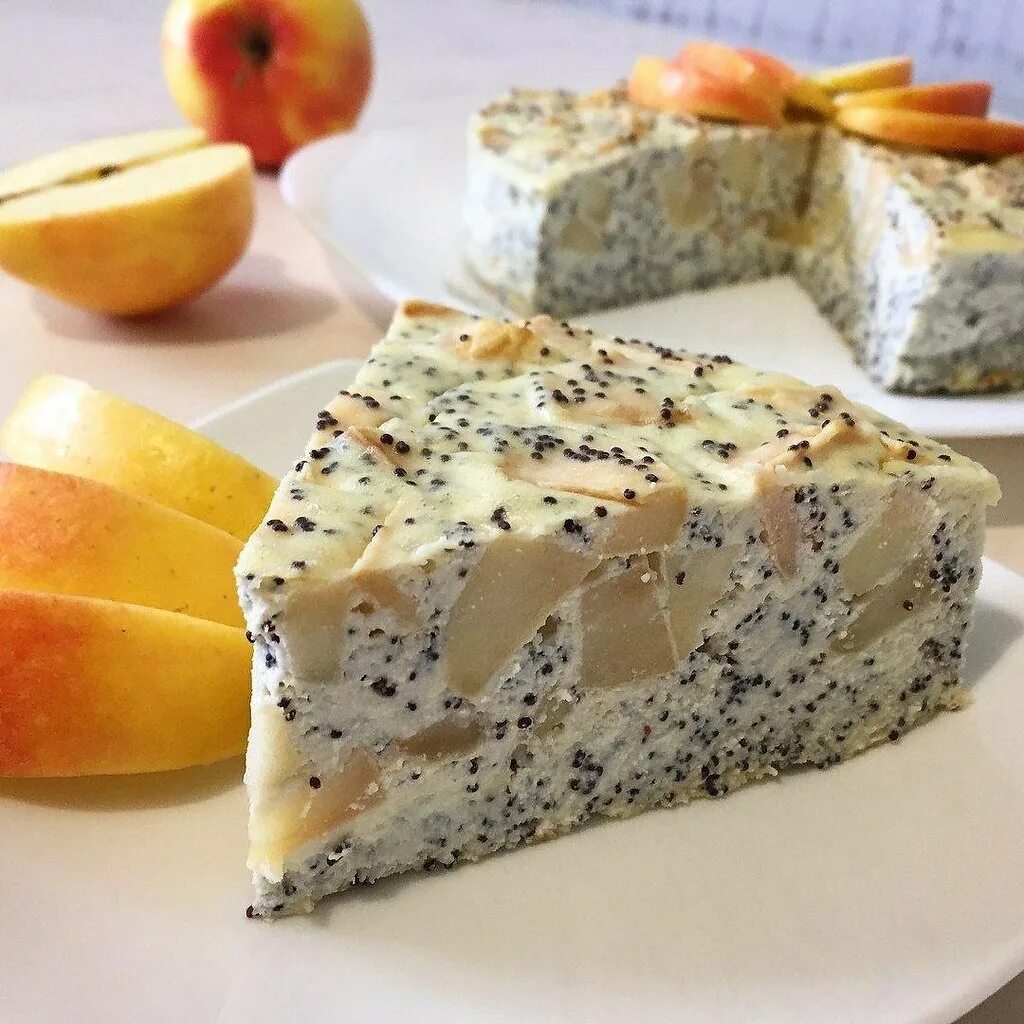 творожный десерт. чизкейк с черникой. запеканка из творога с маком. пп творожный. запеканка творожная.