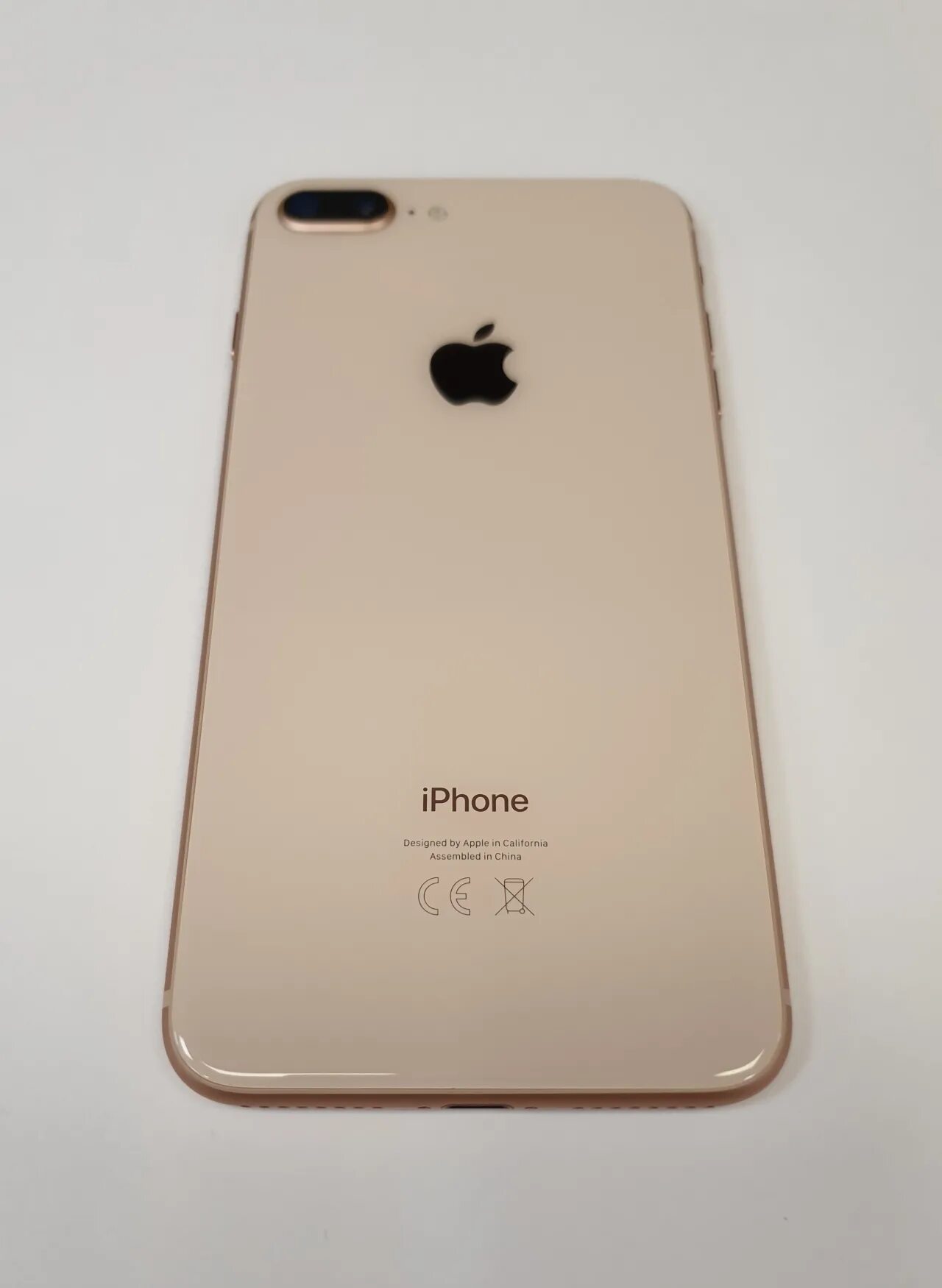 Iphone 8 256 gb цена. Iphone 8 Plus. Iphone iphone 8 Plus. Iphone 8 Plus 256 GB Gold. Айфон 8 256 ГБ.