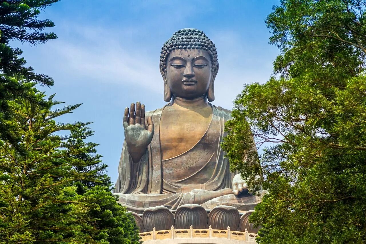 Фото будды. Сиддхартха Гаутама Будда статуя. Сиддхартха Гаутама памятник. Сиддхартха Гаутама Будда в Китае. Будда Шакьямуни статуя 88 метров.