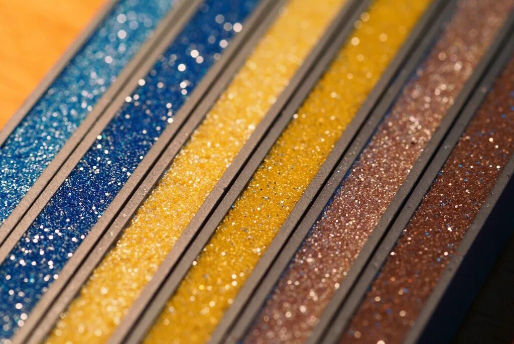 Метр эпоксидная затирка. Затирка mapei glitter. эпоксидная затирка литокол золотой цвет. эпоксидная затирка прозрачная литокол. затирка литокол с блестками.