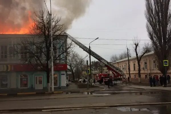 Пожар в Новочеркасске. Новочеркасск сгорел. Пожар в поликлинике. Пожар в Новочеркасске сегодня. Новочеркасск сгорела