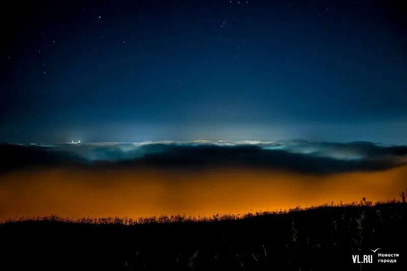 Ладожское озеро северное сияние. Суперлуние в санкт-петербурге 2022. Суперлуние в санкт-петербурге 2021. Минует ночью. Черно белая любовь.