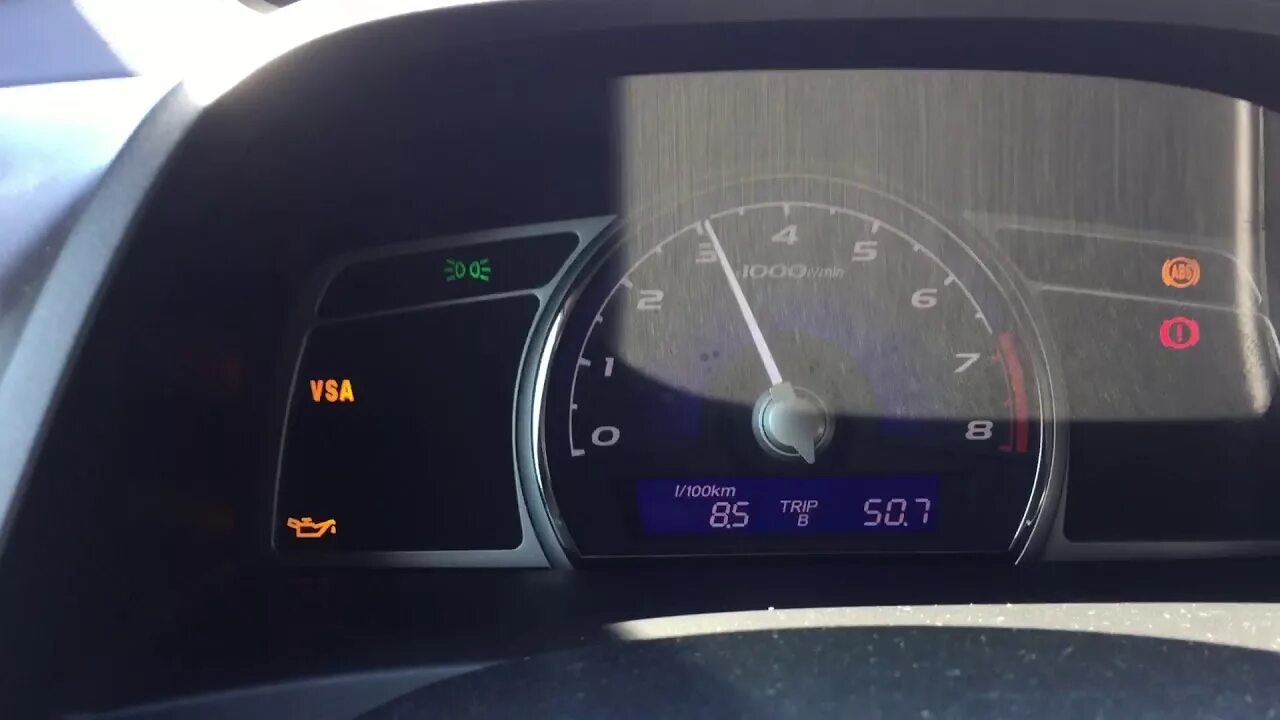 Горит d 4. Vsa honda civic 4d. горит vsa авс хонда цивик 4д. vsa индикатор хонда цивик. желтая масленка хонда цивик 2008.