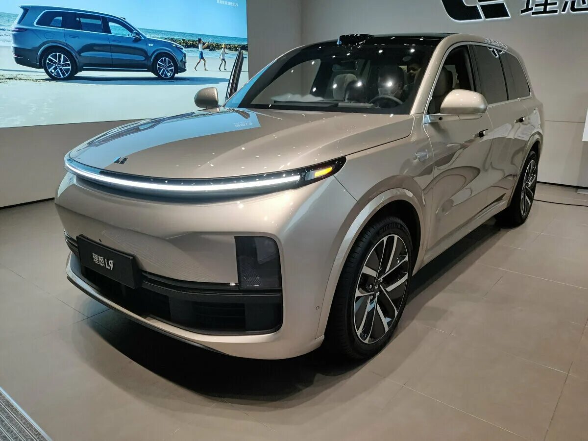 Li auto ideal l9. Китайский электромобиль l9. Китайский электроавтомобиль li one. Китайский авто Lixiang l9.