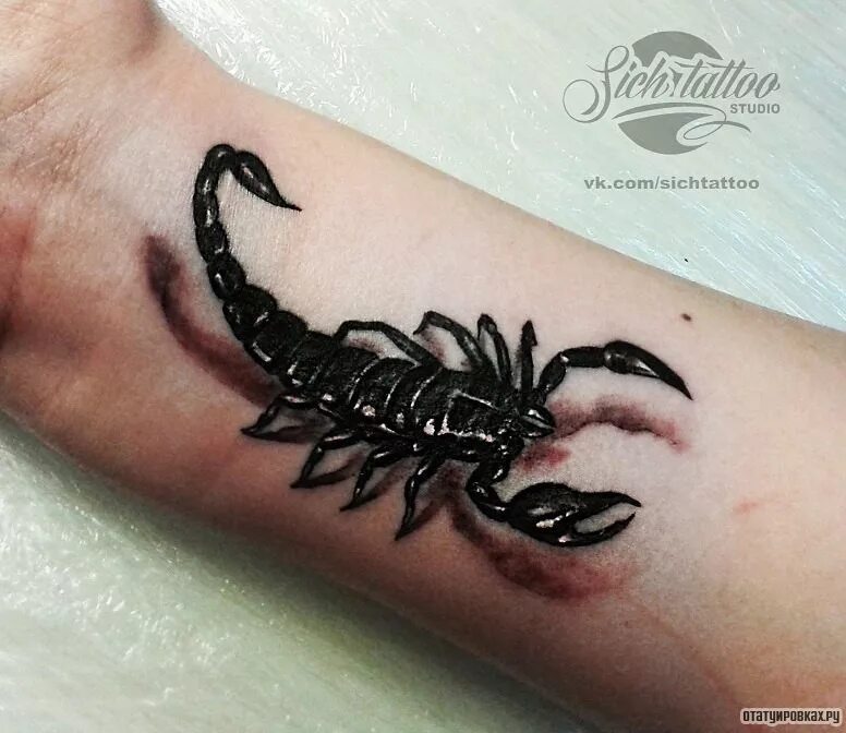 татуировки скорпион для мужчин. скорпион на кисти. тату скорпион на запястье у девушки. скорпион на кисти. тату скорпион на кисти.