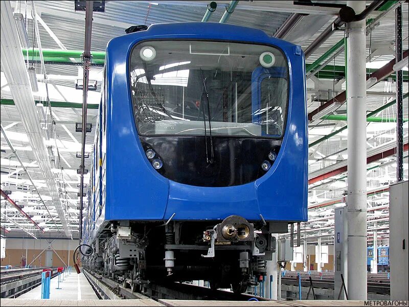 электродепо тч-3 московское петербургского метрополитена. тч-3 измайлово. поезд метро славутич. электродепо тч 3 первомайская. электродепо измайлово тч-3 изрисованные вагоны.