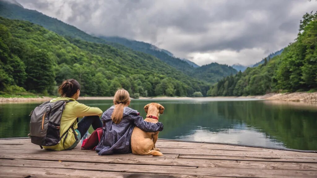 Экскурсия в горах. Уеду в горы. Туристы в горах. Путешествия природа. Natural travelling.
