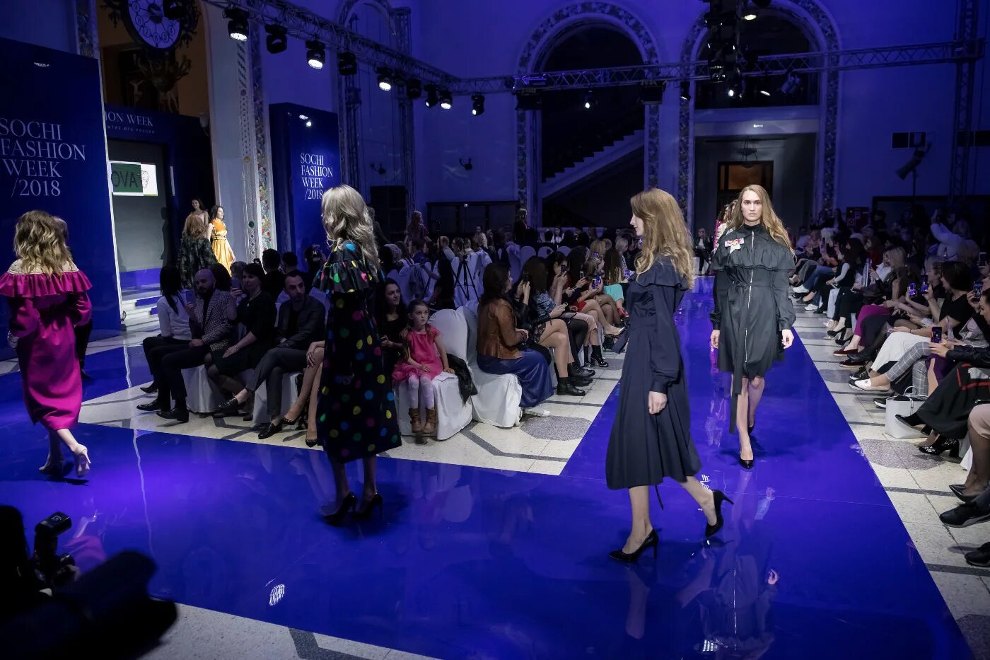 Мерседес бенц фэшн вик москва. Ванкувер фэшн вик. Мерседес бенц фэшн вик раша. Фэшн вик москва 2020\. Сочи фэшн вик 2018.