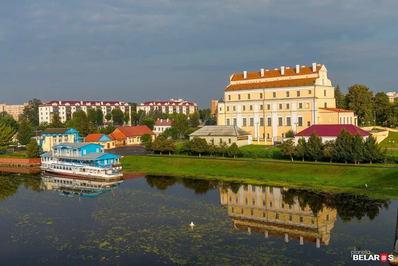 Пинск город в белоруссии. Г. Пинск центр города. Пинск беларусь достопримечательности. Г пинск белоруссия.