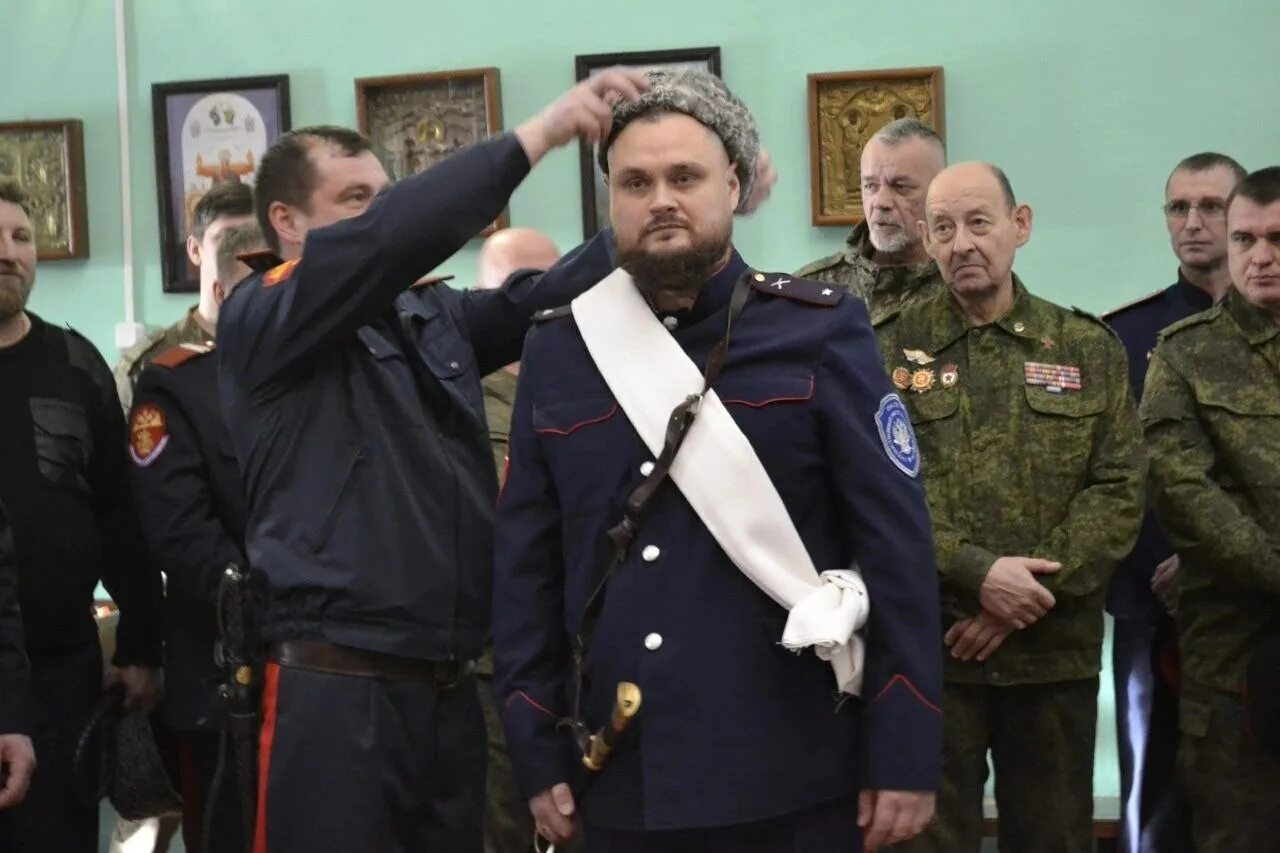 Казаки либертены. Казачество "казаки на северном кавказе". Атаман дорофеев. Безуглый атаман кубанского. Атаман кубанского казачьего.