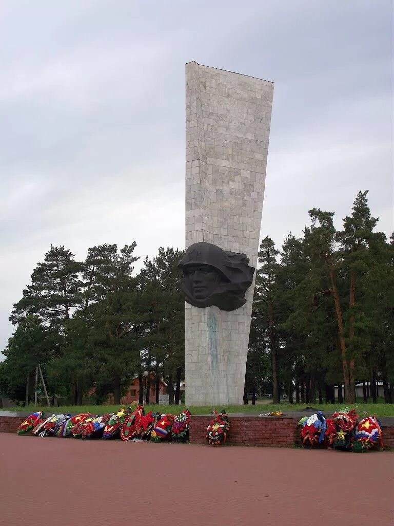 обелиск выкса. обелиск выкса. выкса вечный огонь выкса. обелиск выкса. выкса вечный вечный огонь.