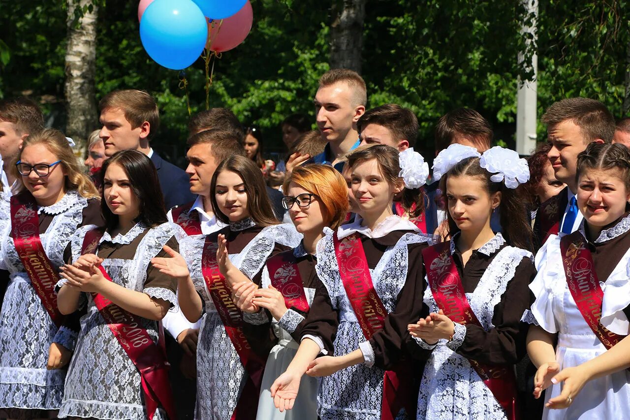 Школа 63 Брянск. Школа 9 Тютчева Брянск. Гимназия 6 Брянск. Школа 46 Брянск.