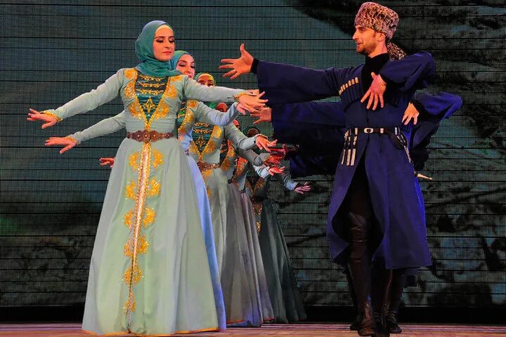 Вайнах групп. Ансамбль вайнах. ансамбль вайнах грозный. вайнах ансамбль танца. национальный ансамбль чечни.