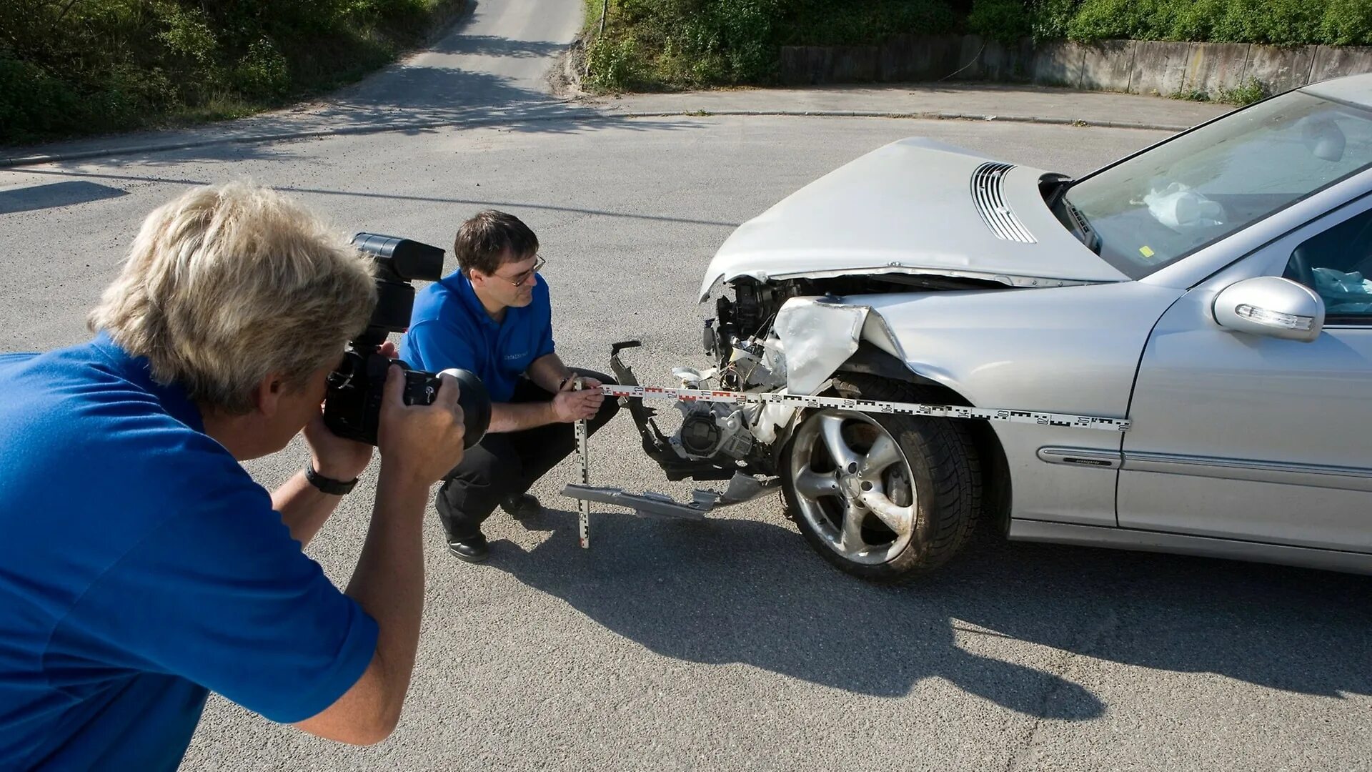 Экспертиза после аварии. Автотехническая экспертиза автомобиля. Оценка авто после ДТП. Независимая экспертиза мотоцикла после ДТП.