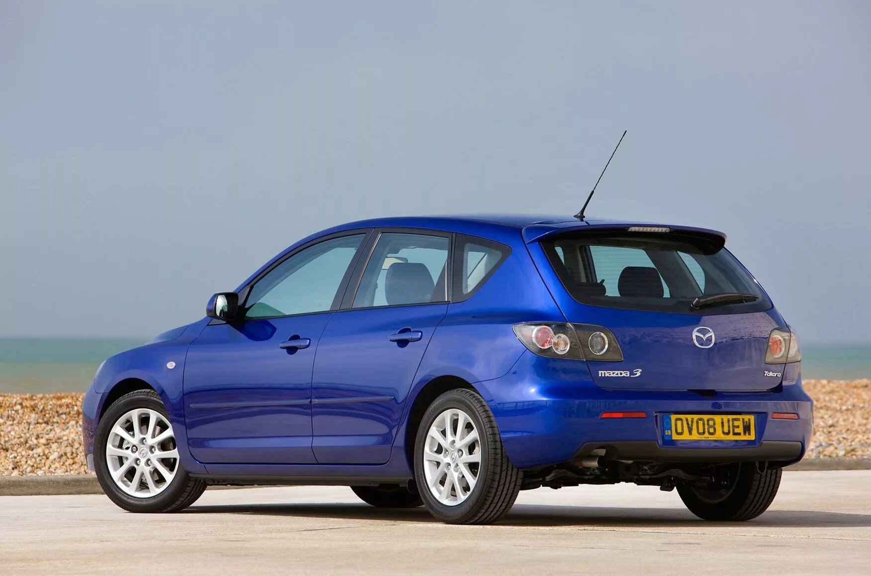 Mazda 3 Hatchback 2008. Мазда хетч 3 хэтчбек. Mazda 3 хэтчбек 2008. Mazda 3 BK Hatchback 2008.