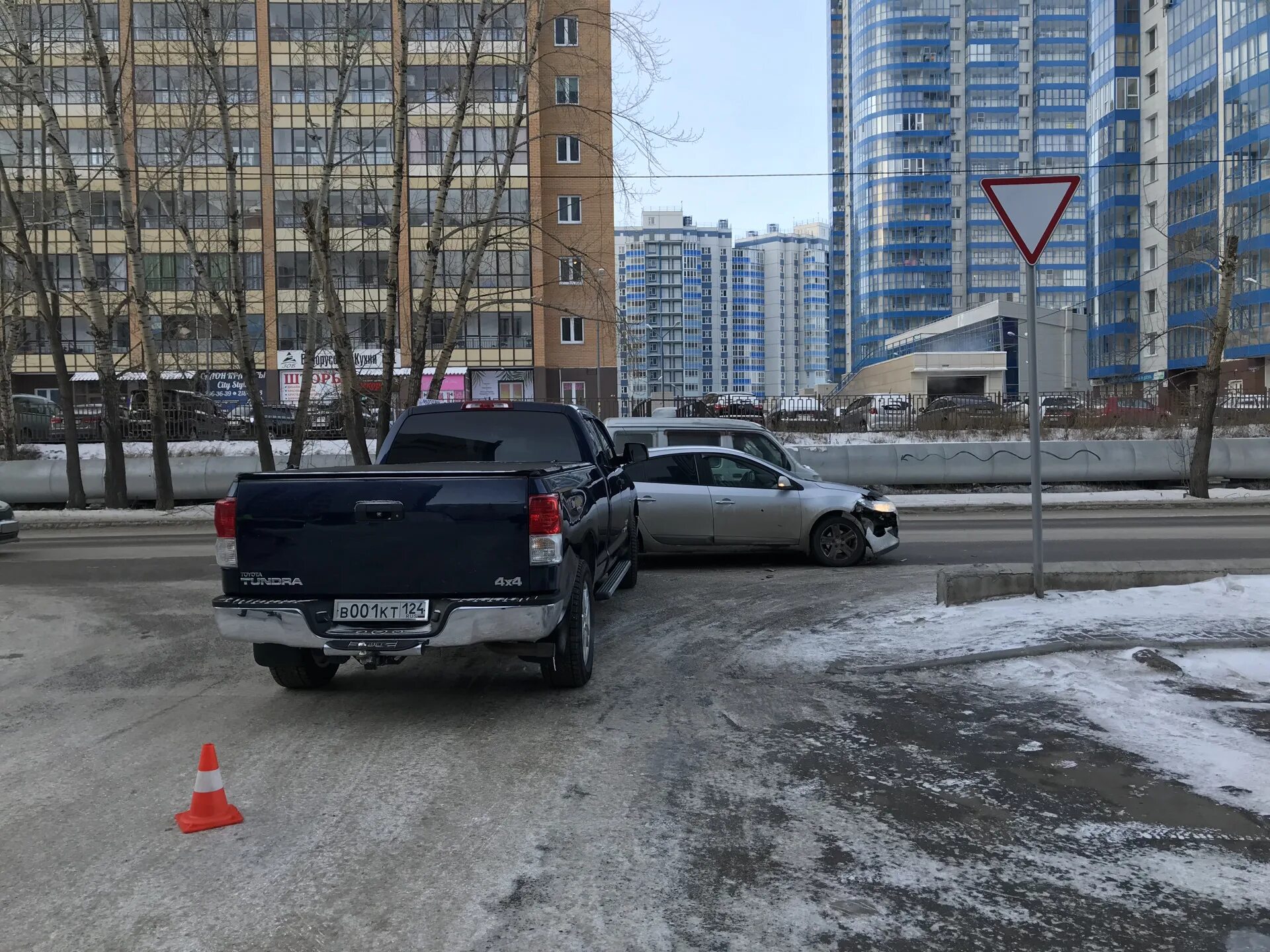 Микросхема 521са301. Кт 124. К140уд6. К101кт1а характеристики. Микросхема к101кт1б.