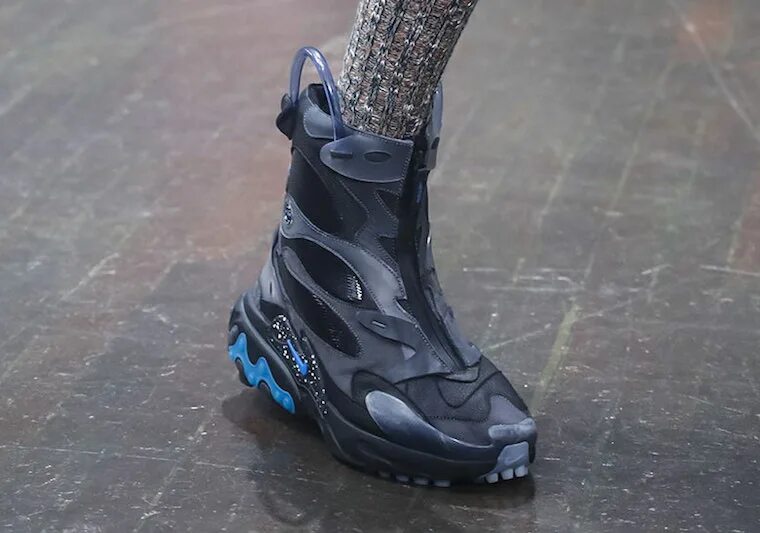 React boots. Nike x undercover react boot. nike air undercover. nike react boot. nike react boots.