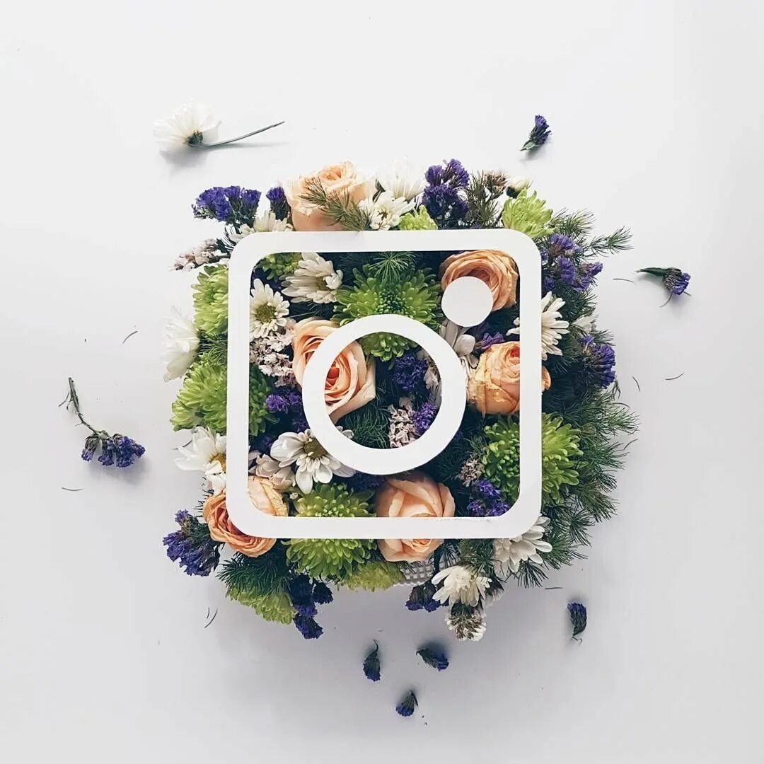 С днем рождения инстаграмм. С днем рождения для инстаграмма. С днём рождения Инстаграм. Стильные открытки оригинальные. Instagram красивый логотип.