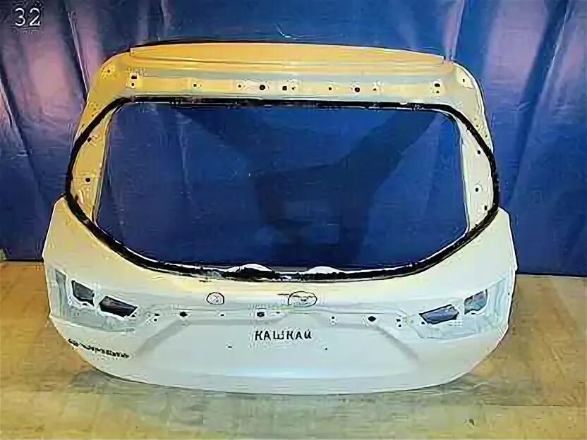 Крышка багажника ниссан кашкай j10. Крышка багажника ниссан кашкай j11. Хром накладка ниссан кашкай крышка багажника 2019. Дверь багажника на кашкай 2008. Крышка багажника кашкай j11.