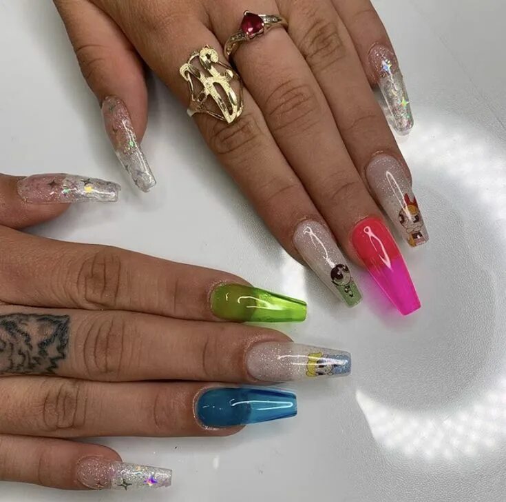 Маникюр дашки. Ногти даши граф. Маникюр дашки. Подростковый маникюр на короткие ногти. Маникюр дашки.