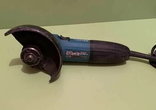 Запчасти ушм e2140. Угловая шлифмашина makita 9069. Авито болгарки бу. Ушм макита 230. Болгарка б у.