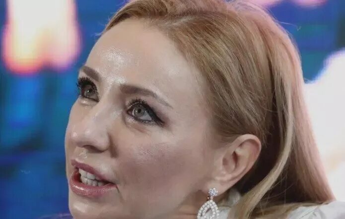 Навка фото без фотошопа татьяна сейчас Нежные цветы!": Татьяна Навка вслед за Яной Рудковской показала выращенные в соб
