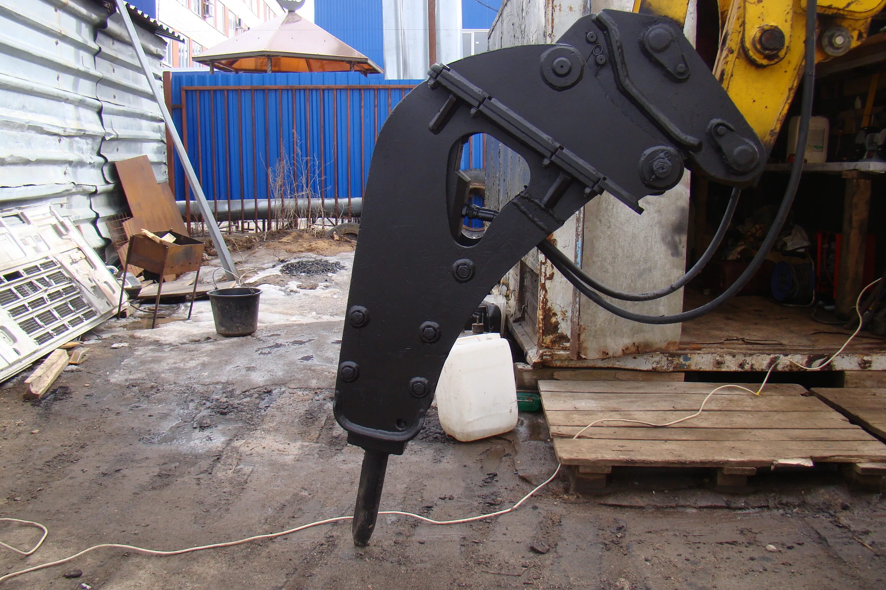 аренда гидромолота. аренда гидромолота. гидромолот steel hand shd-120a. гидромолот caterpillar h70. гидромолот на jcb 3cx.