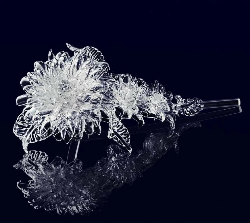 15 хрусталь. Хрусталь. украшения из горного хрусталя. сувениры из горного хрусталя. цветы из хрусталя.