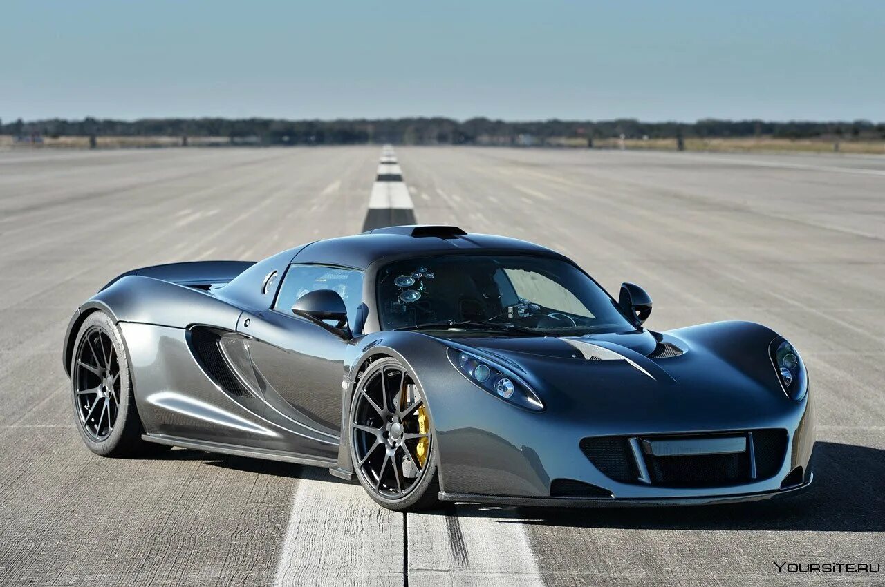 Быстрая машина картинка. Машина Hennessey Venom gt. Хеннесси Веном gt. Hennessey Venom gt — 435 км/ч. Hennessey Venom gt 2020.