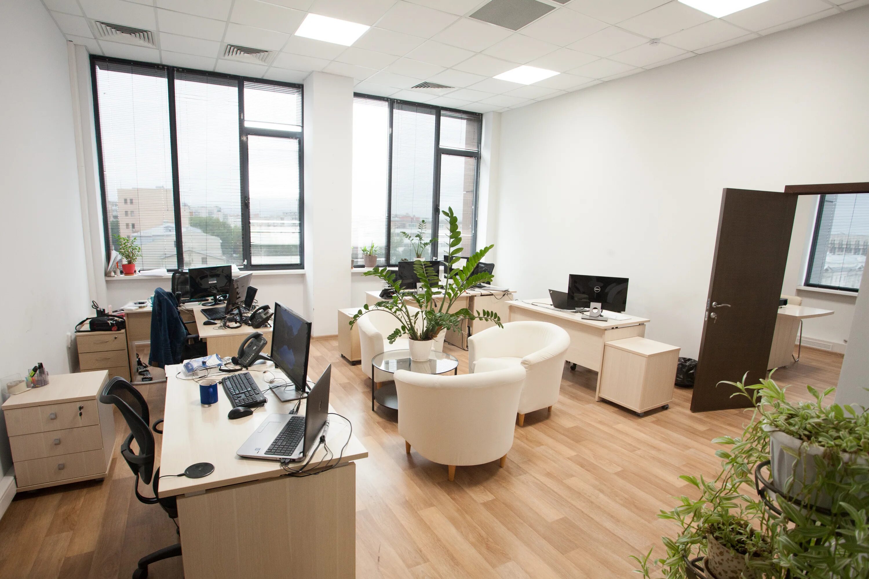 площадь офиса. Dpg russia офис. площадь офиса. вид полов в офисе. The офис.