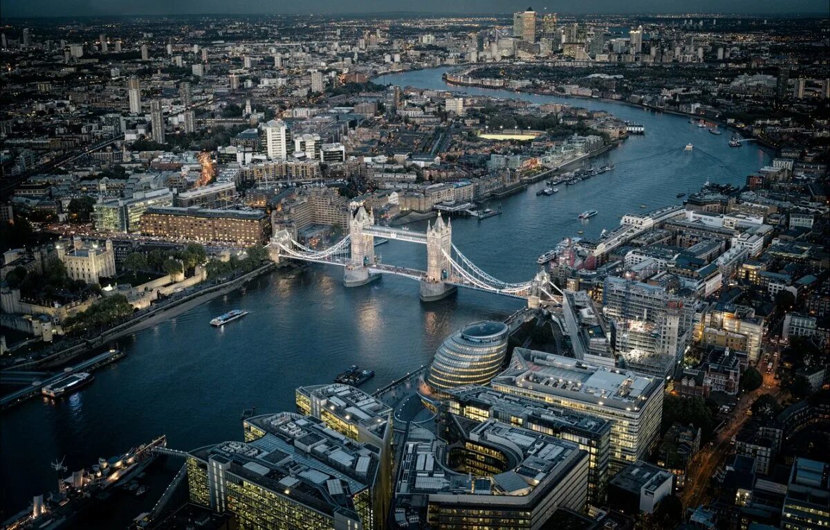 Великобритания Темза. River Thames Лондон. Река Темза в Великобритании. Лондонская река Темза.