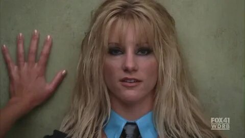Britney me against the music