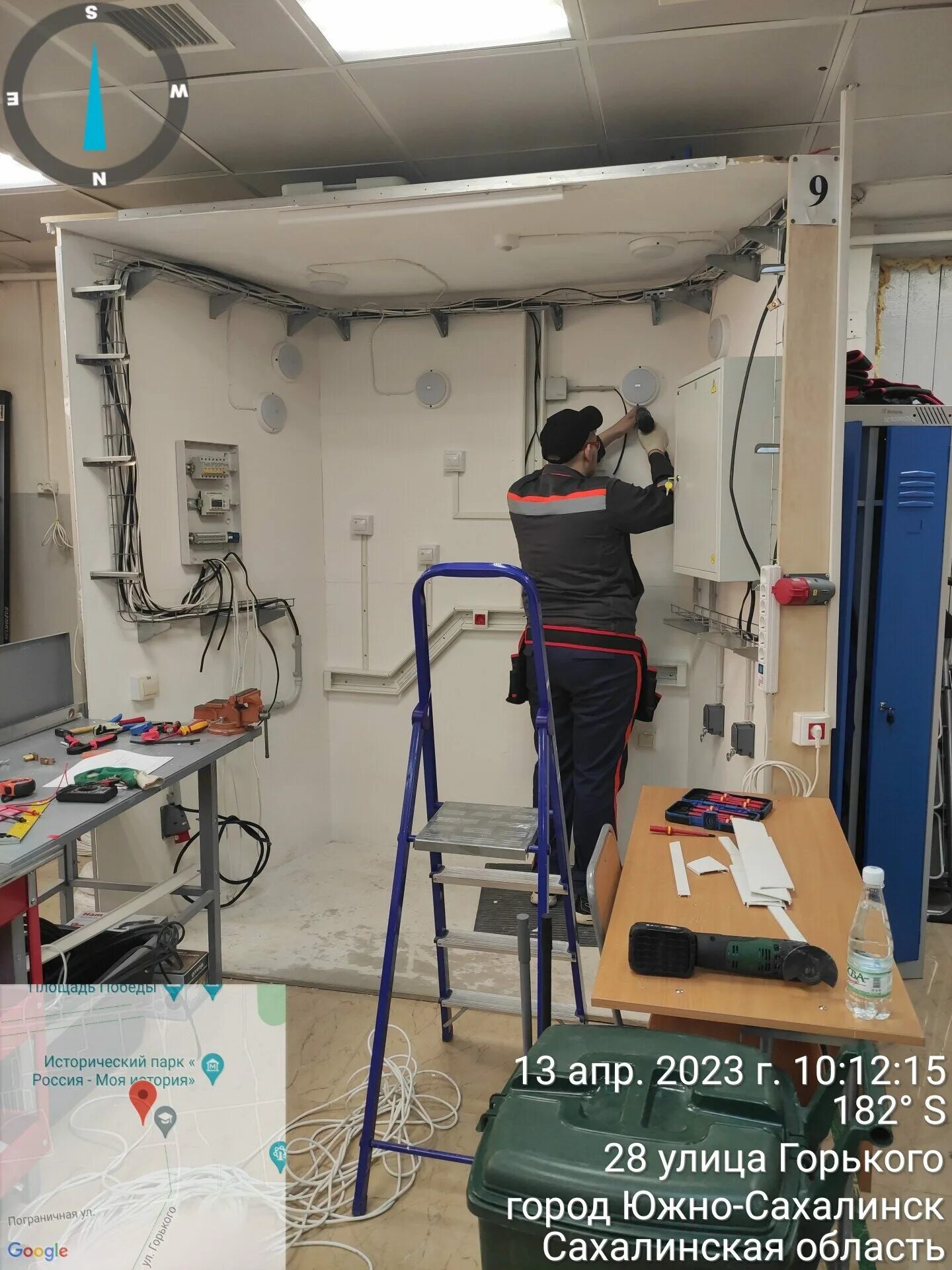 Профессионалы 2023. Мастер класс по электромонтажу для школьников. Чемпионат профессионалы электромонтаж. Электромонтажная кабина worldskills. Чемпионат профессионалы электромонтаж.